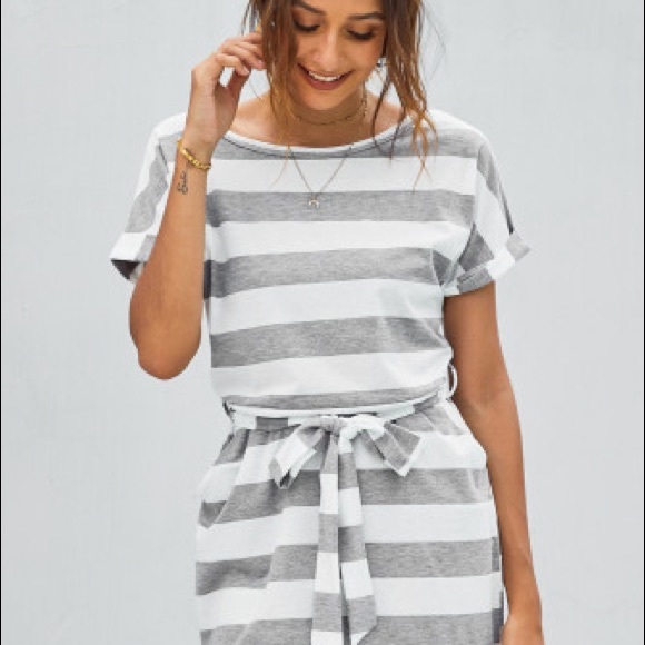 Gray and white T- shirts dress with pockets - Picture 5 of 8